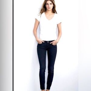Graham & Spencer Velvet Midnight Skinny Jeans – Size 2 | Dark Wash Essential